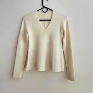 Uniqlo & Lemaire Collaboration Cream Wool Blend V-Neck Sweater (XS).